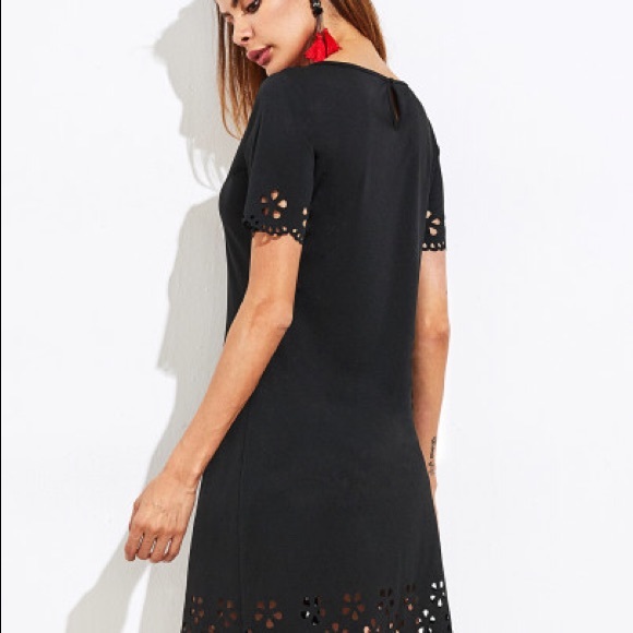 HP🎉LAST ONE! Black Laser Cut Keyhole Back Dress - Picture 6 of 7